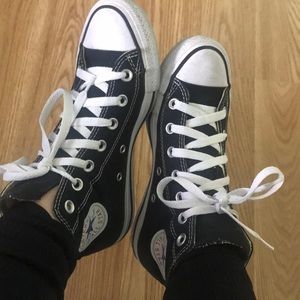 Black High Top Converse, Size 6.5
